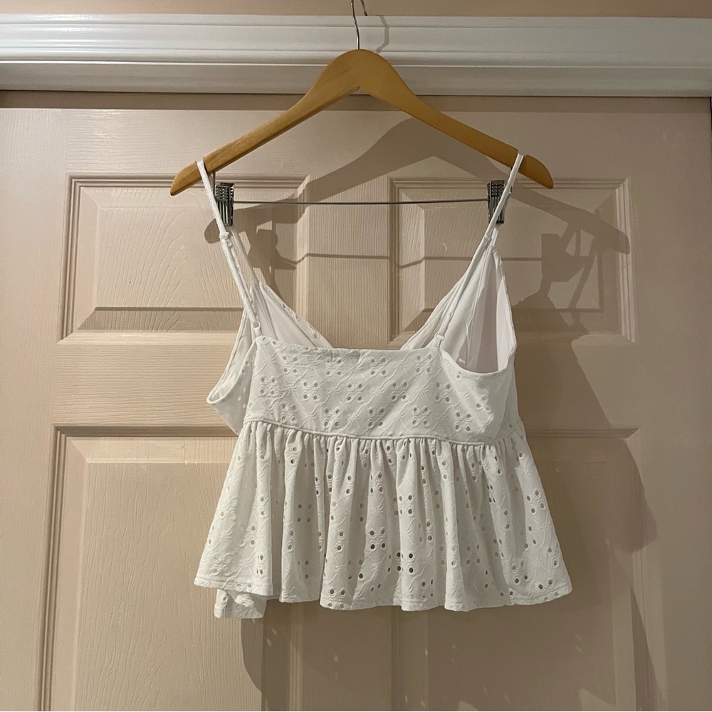 White Eyelet Tie-Front Cami Top - Women - Picture 2 of 4